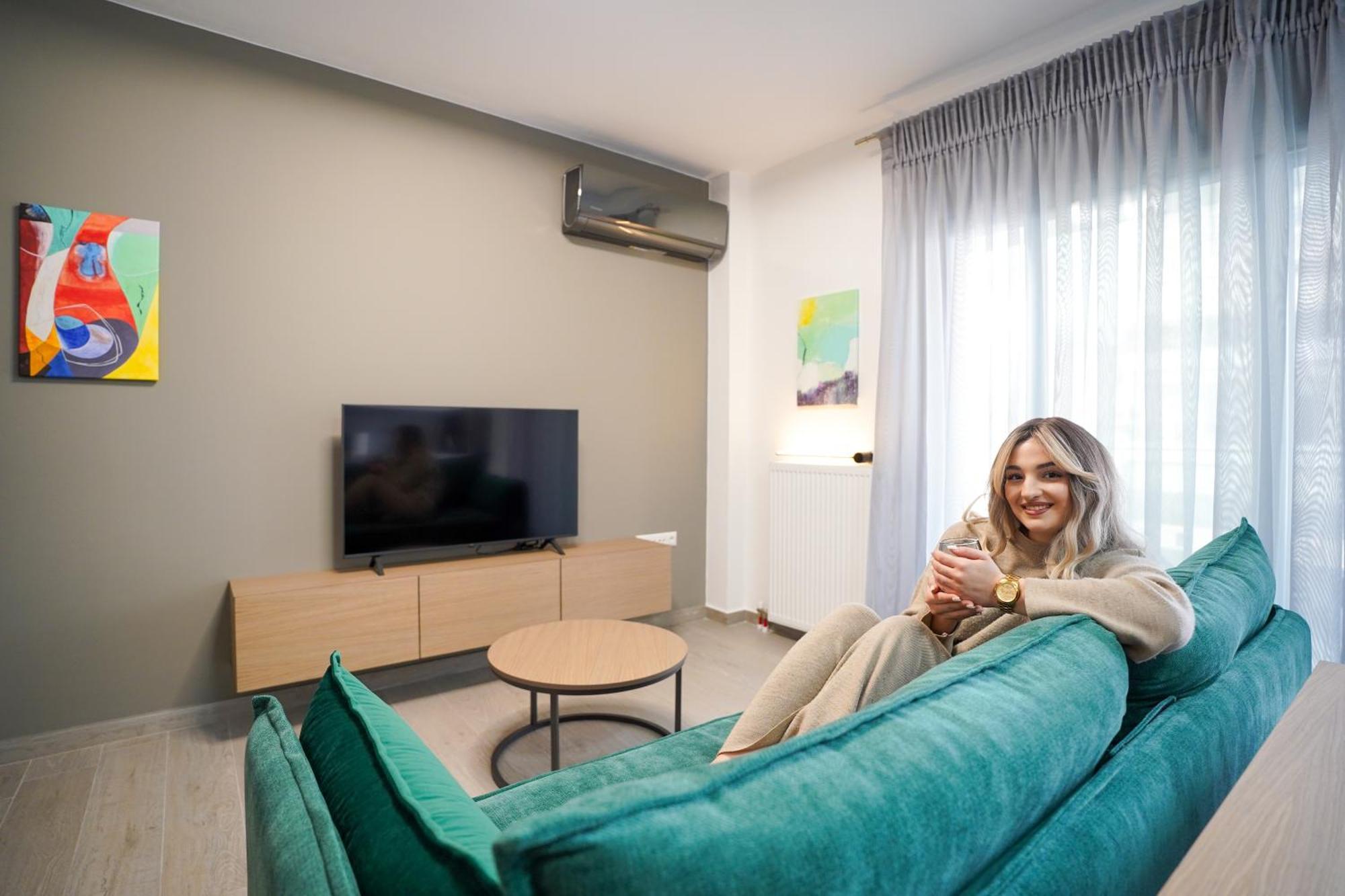 Euphoria Apartment *