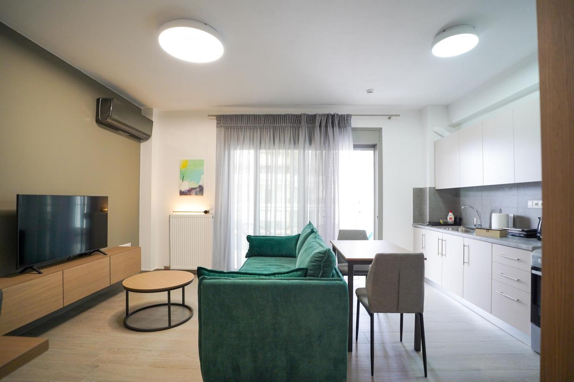 Euphoria Apartment *